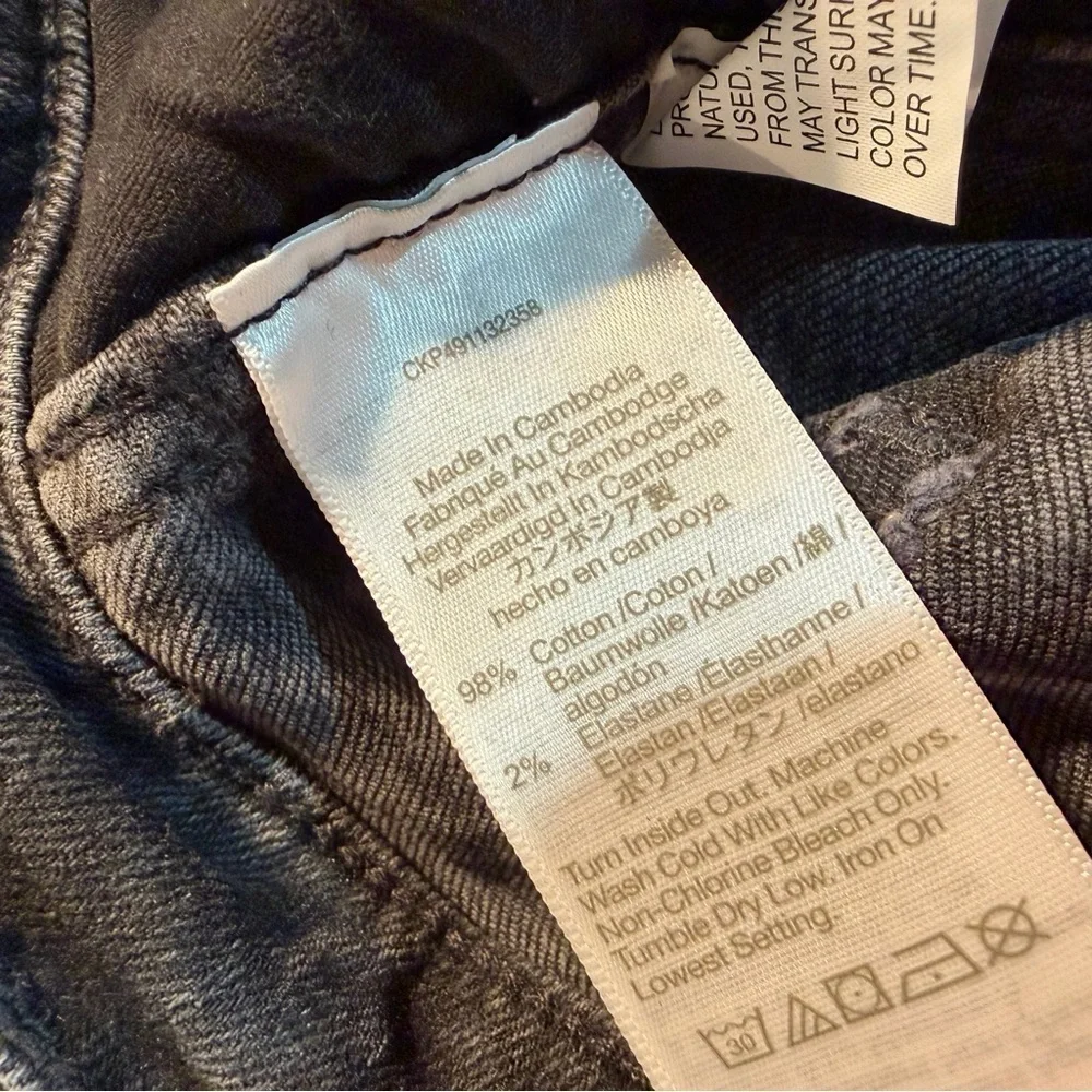 Madewell ‘Petite Mid-Rise Stovepipe Jeans in “Armand” Wash: Raw-Hem Edition 27P